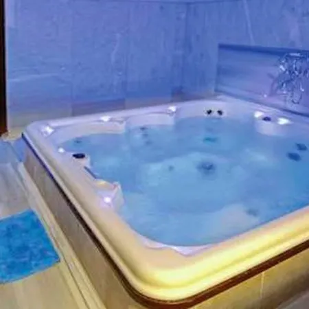 Kassandra Hotel apartamentowy 3*