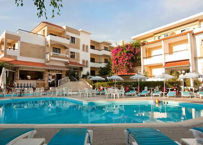 Kassandra Hotel apartamentowy 3*