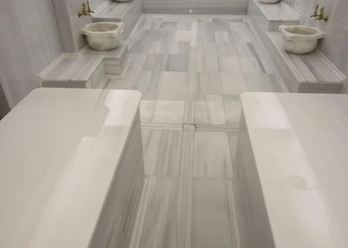 Kassandra إياليسوس